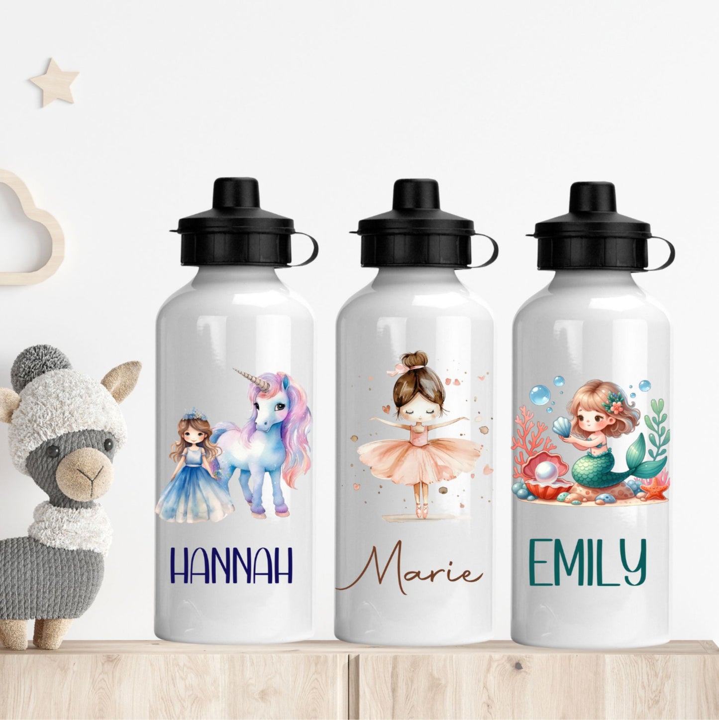 Wasserflasche für Kinder mit mädchenhaften Motiven und Namen bedruckt - Prinzessin Meerjungfrau Fee Ballerina