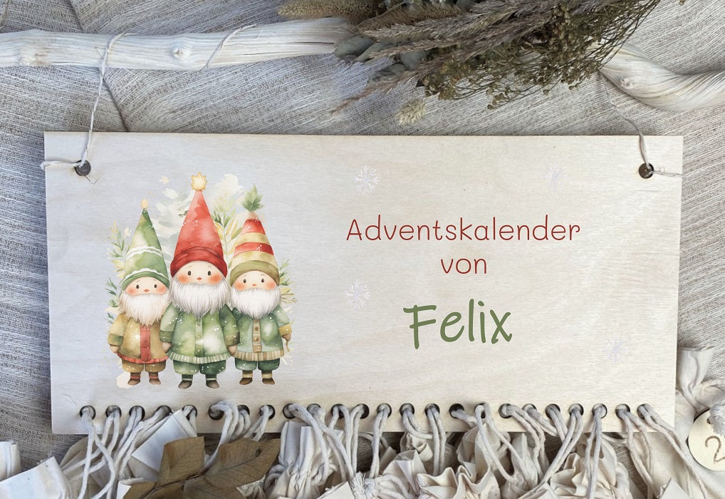 Personalisierter Holz-Adventskalender mit Namen Weihnachtswichtel