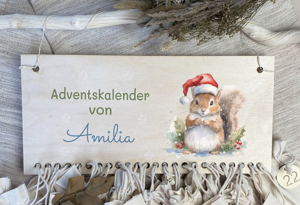 Adventskalender mit Namen und Stoffsäckchen Eichhörnchen