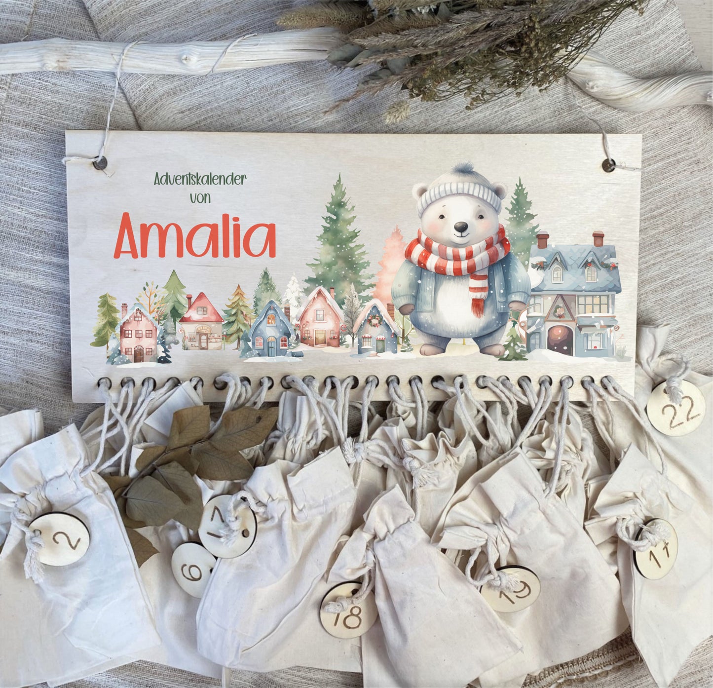 Adventskalender Leiste aus Holz und Stoffsäckchen Eisbär