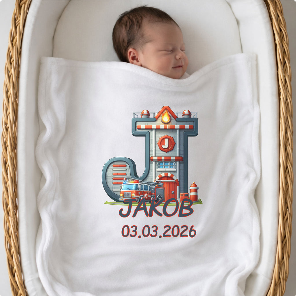 Babydecke mit Namen und optionalem Datum im Feuerwehr Look als weiche Kuscheldecke für Kinderwagen