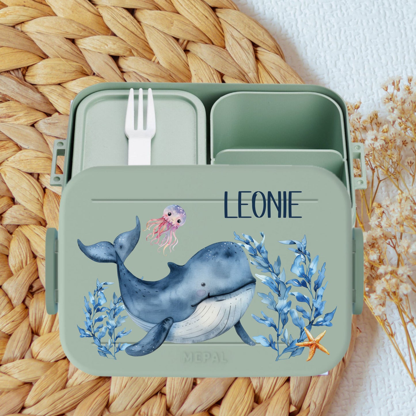 Lunchbox türkis mit Namen und Meer Motiven - Oktopus, Wal, Delfin, Leuchtturm