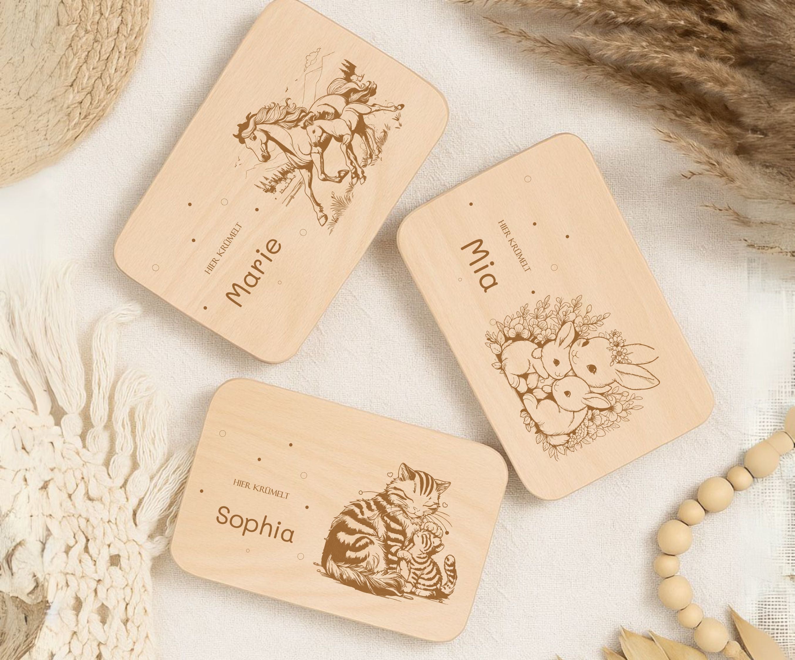 Personalisiertes Frühstücksbrettchen Kinder – Gravur mit Tierfamilien (Fuchs, Pferd, Hamster, Bär, Katze & Hund)