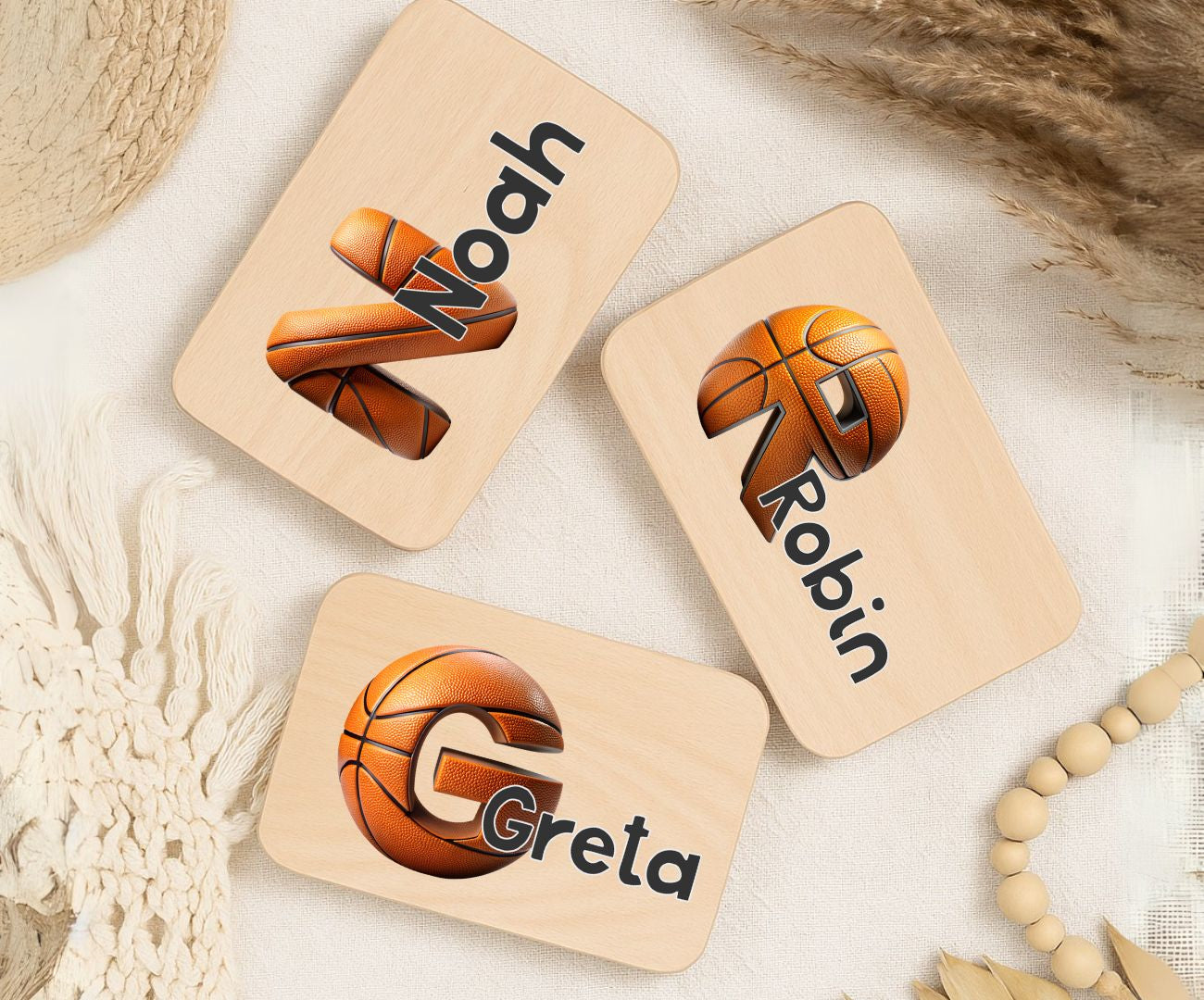 Frühstücksbrettchen Kinder personalisiert mit Basketball und Initiale