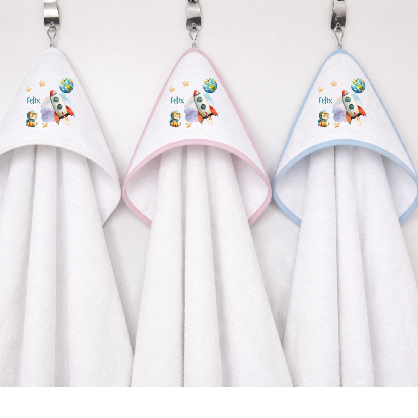 Kapuzenhandtuch Baby personalisiert – Weltall mit Namen