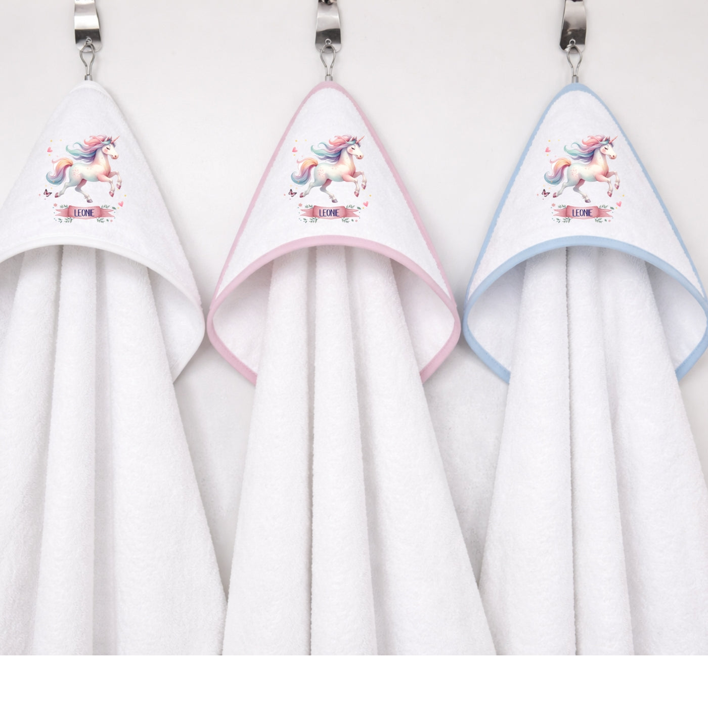 Kapuzenhandtuch Baby personalisiert – Einhorn mit Namen