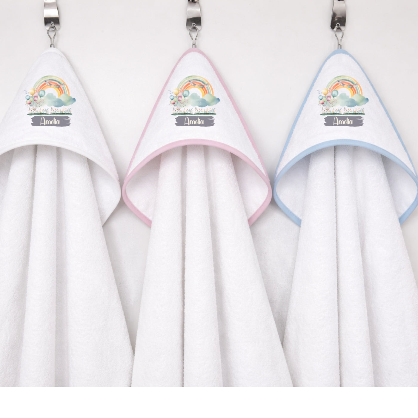 Kapuzenhandtuch Baby personalisiert – Regenbogen mit Namen